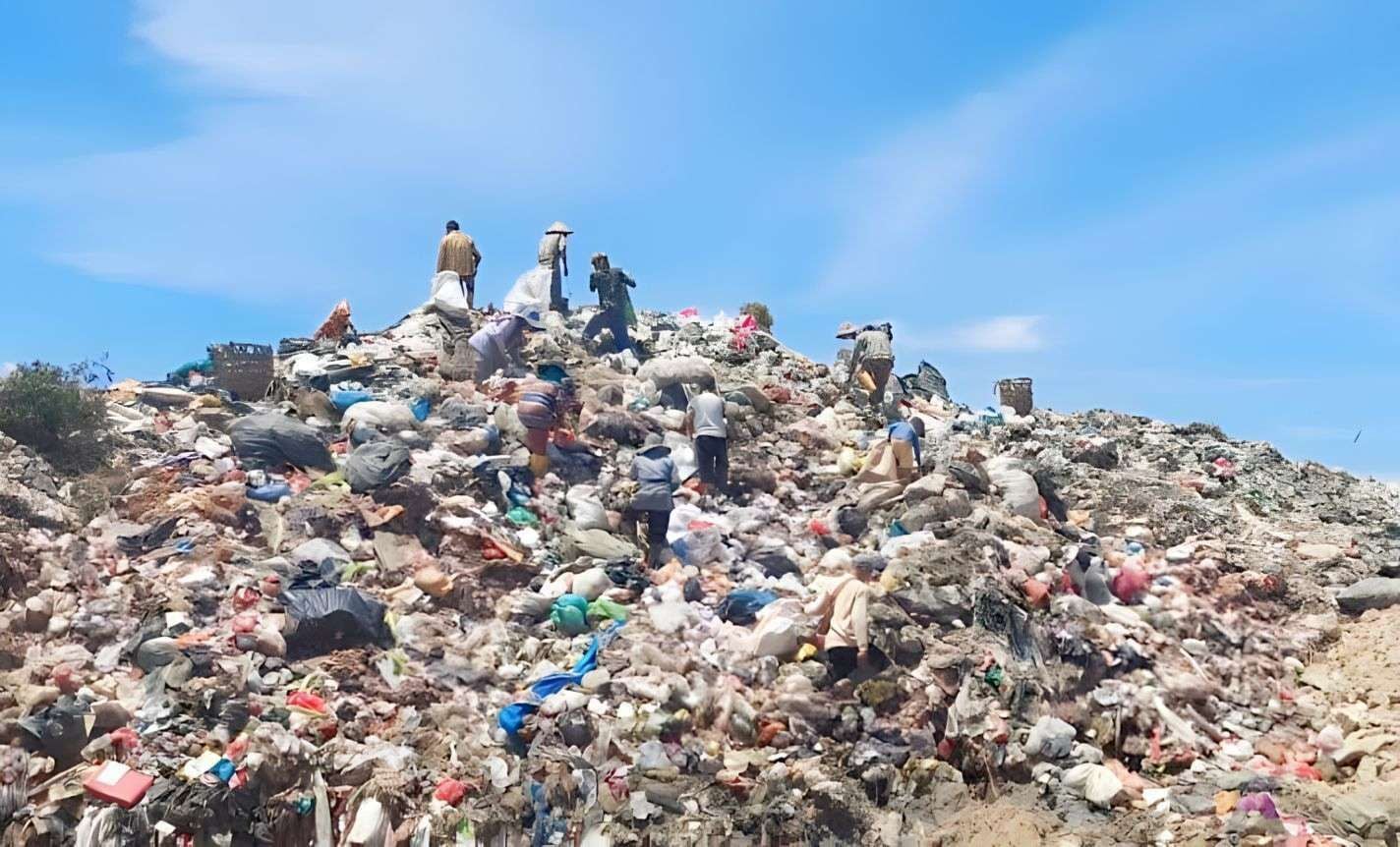 BEM SI Kritik Keras Pemda dalam Pengelolaan TPA Air Sebakul