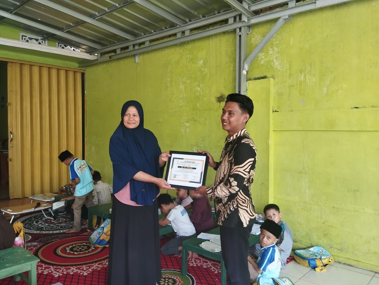 29 Siswa SMKS 'Aisyiyah Manna Lakukan Pengabdian Masyarakat di TPQ Bengkulu Selatan