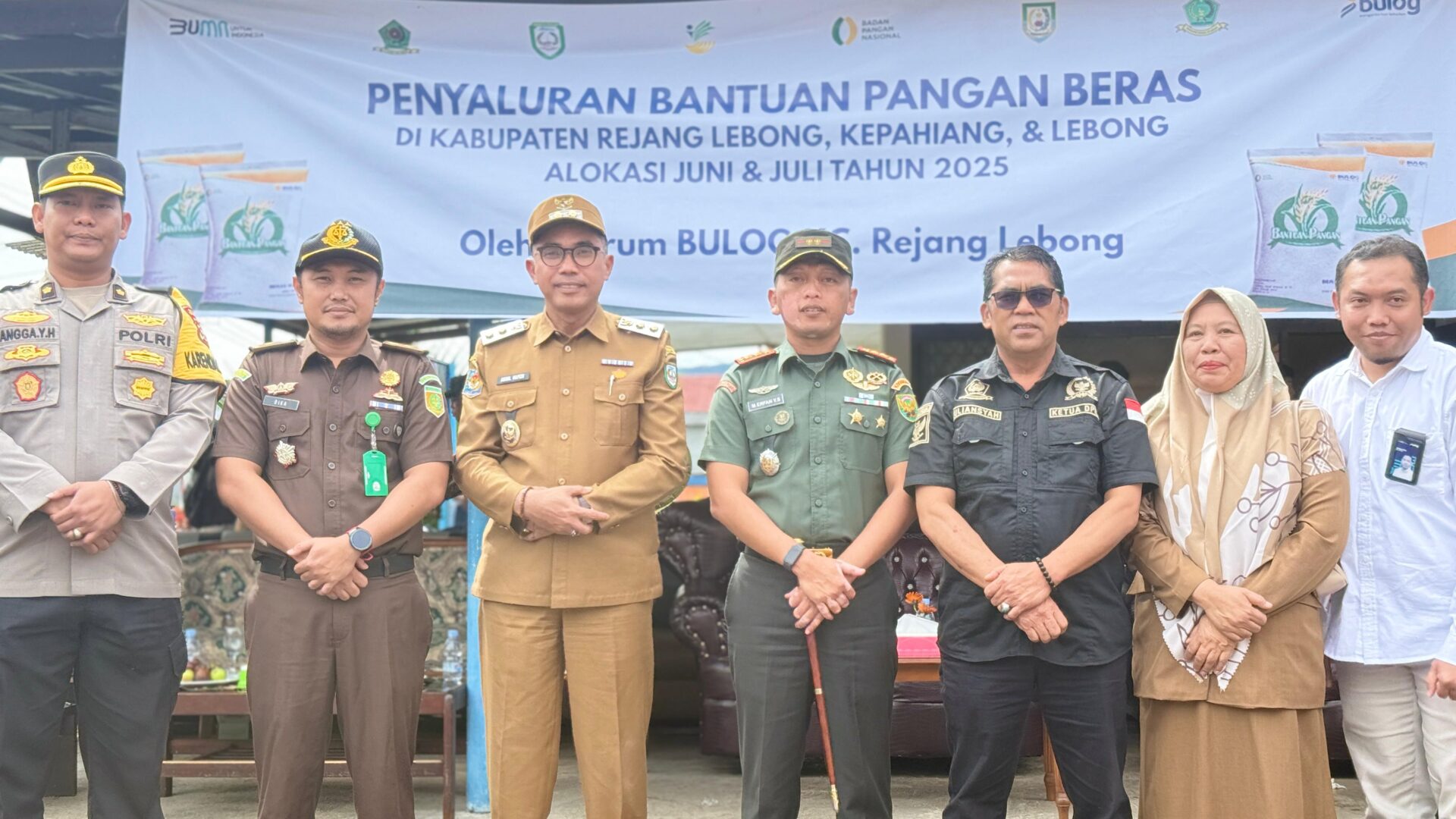 Perum Bulog Rejang Lebong Salurkan 863,7 Ton Beras CBP untuk 43.189 Penerima Bantuan Pangan di Tiga Kabupaten